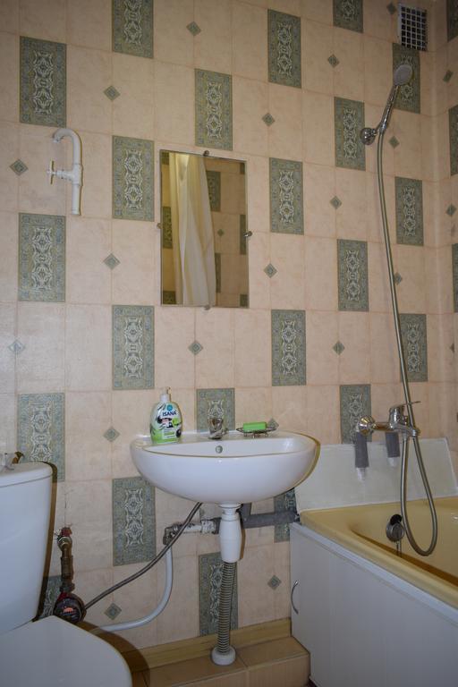 Apartment On Vasylya Chervoniya 67 Rivne Extérieur photo